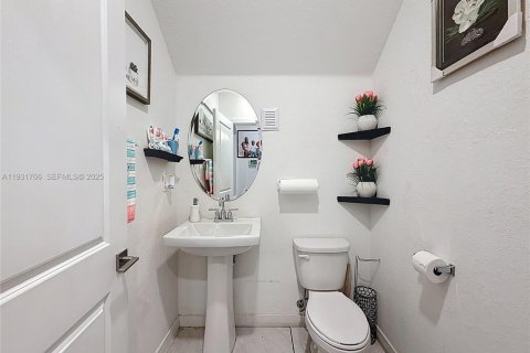 Villa ou maison à vendre à Homestead, Floride: 4 chambres, 210.33 m2 № 1992342 - photo 22