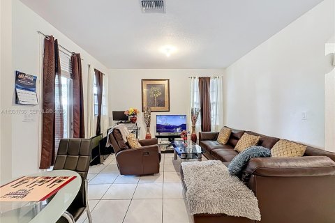 Villa ou maison à vendre à Homestead, Floride: 4 chambres, 210.33 m2 № 1992342 - photo 14