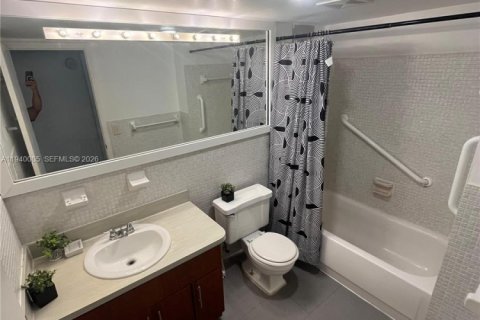Copropriété à louer à North Miami, Floride: 1 chambre, 57.32 m2 № 1997309 - photo 7