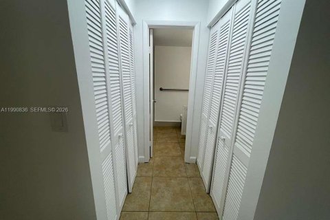 Condo in Miramar, Florida, 2 bedrooms № 2056406 - photo 12