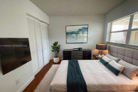 Condo in Miramar, Florida, 2 bedrooms № 2056406 - photo 15