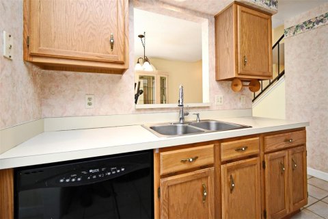 Touwnhouse à vendre à Apopka, Floride: 2 chambres, 124.02 m2 № 1839988 - photo 9