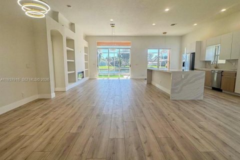 Casa en venta en Delray Beach, Florida, 3 dormitorios, 187.76 m2 № 1998419 - foto 2