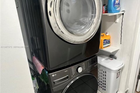 Купить кондоминиум в Майами, Флорида 2 спальни, 94.76м2, № 2050308 - фото 24