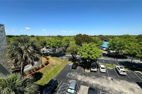 Купить кондоминиум в Майами, Флорида 2 спальни, 94.76м2, № 2050308 - фото 29