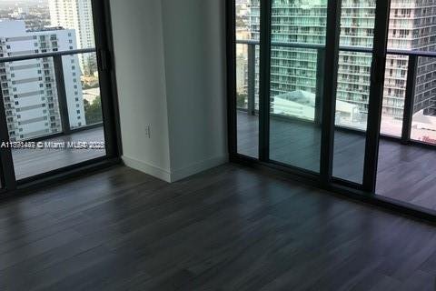 Condo in Miami, Florida, 2 bedrooms  № 1944120 - photo 9