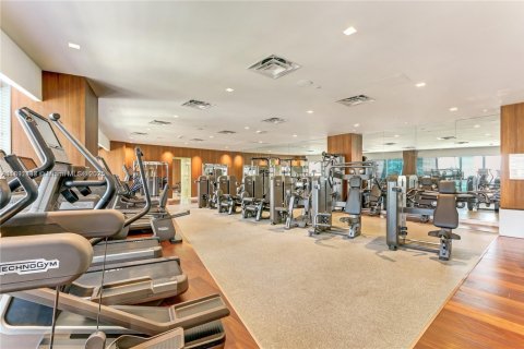 Condo in Miami, Florida, 2 bedrooms  № 1944120 - photo 22
