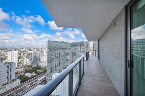 Condo in Miami, Florida, 2 bedrooms  № 1944120 - photo 18