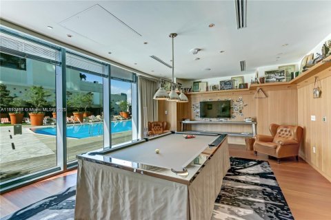 Condo in Miami, Florida, 2 bedrooms  № 1944120 - photo 26
