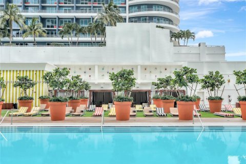 Condo in Miami, Florida, 2 bedrooms  № 1944120 - photo 24