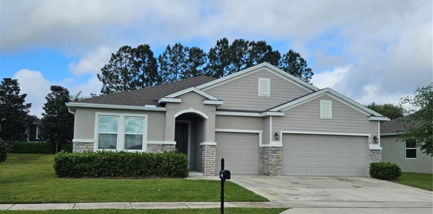 Casa en Ocala, Florida 4 dormitorios, 263.94 m2 № 1918531