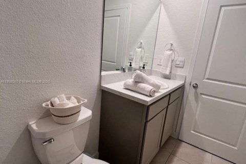 Adosado en venta en Florida City, Florida, 3 dormitorios, 127.83 m2 № 1747859 - foto 3