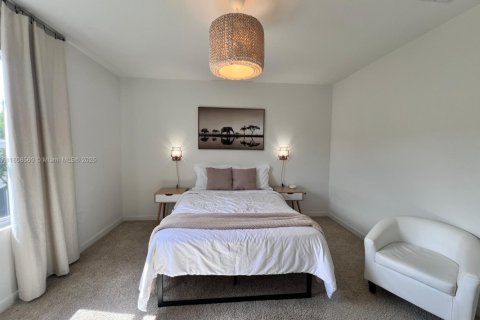 Adosado en venta en Florida City, Florida, 3 dormitorios, 127.83 m2 № 1747859 - foto 13