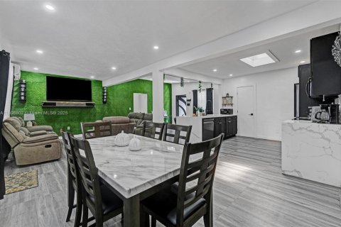 Villa ou maison à vendre à West Park, Floride: 4 chambres, 154.68 m2 № 1962973 - photo 7