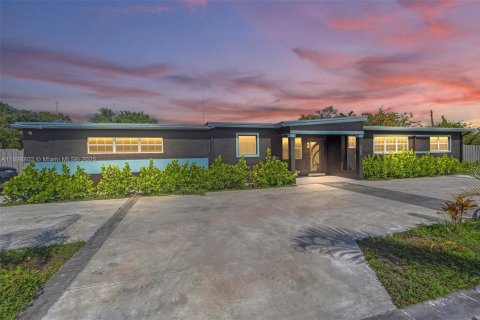 Villa ou maison à vendre à West Park, Floride: 4 chambres, 154.68 m2 № 1962973 - photo 17