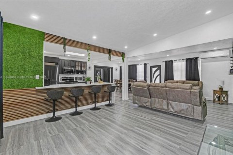 Villa ou maison à vendre à West Park, Floride: 4 chambres, 154.68 m2 № 1962973 - photo 5