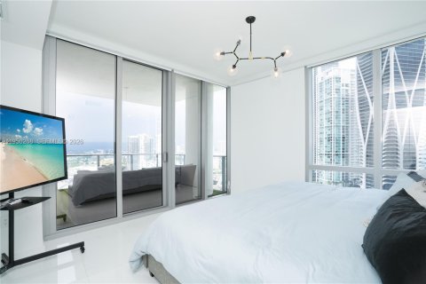 Condo in Miami, Florida, 3 bedrooms  № 2090346 - photo 15