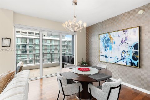 Купить кондоминиум в Майами, Флорида 2 спальни, 116.59м2, № 2007504 - фото 4