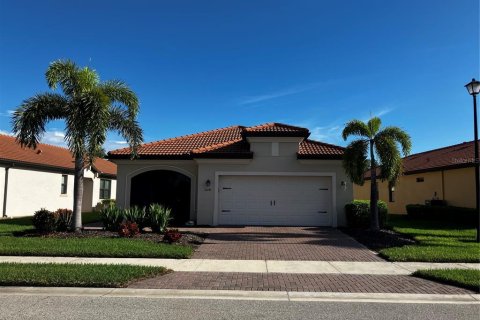Villa ou maison à vendre à Venice, Floride: 2 chambres, 177.16 m2 № 2413968 - photo 2