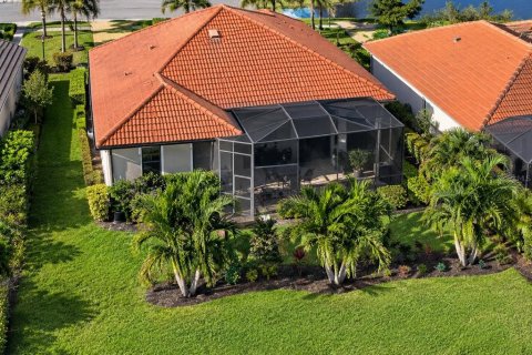 Villa ou maison à vendre à Venice, Floride: 2 chambres, 177.16 m2 № 2413968 - photo 5