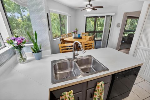 Condo in Palm Coast, Florida, 2 bedrooms  № 1883562 - photo 18