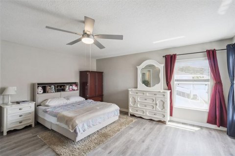 Villa ou maison à vendre à Kissimmee, Floride: 5 chambres, 321.44 m2 № 2149829 - photo 13