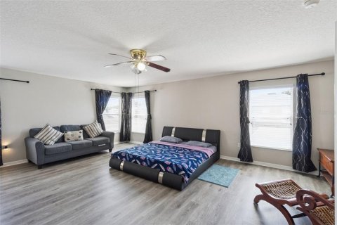 Villa ou maison à vendre à Kissimmee, Floride: 5 chambres, 321.44 m2 № 2149829 - photo 24