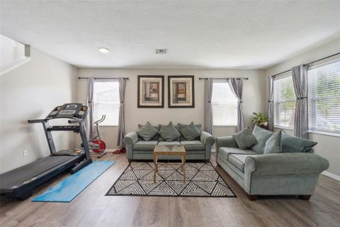 Villa ou maison à vendre à Kissimmee, Floride: 5 chambres, 321.44 m2 № 2149829 - photo 5