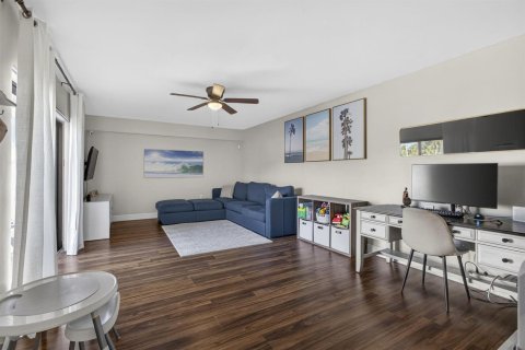 Adosado en venta en West Palm Beach, Florida, 2 dormitorios, 114.83 m2 № 2380007 - foto 15
