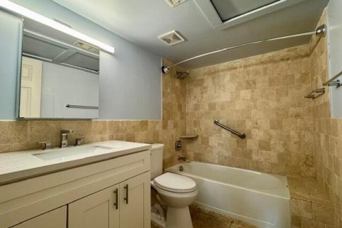 Copropriété à vendre à Wilton Manors, Floride: 2 chambres, 109.62 m2 № 2169372 - photo 7