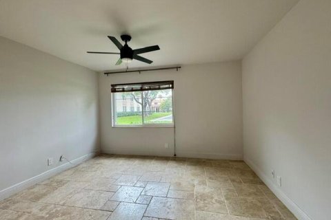 Copropriété à vendre à Wilton Manors, Floride: 2 chambres, 109.62 m2 № 2169372 - photo 9
