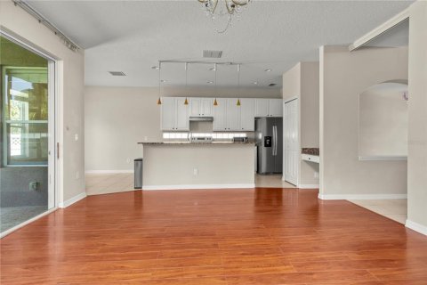 Villa ou maison à louer à Orlando, Floride: 5 chambres, 259.66 m2 № 1855876 - photo 8