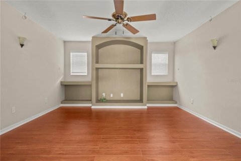 Villa ou maison à louer à Orlando, Floride: 5 chambres, 259.66 m2 № 1855876 - photo 16