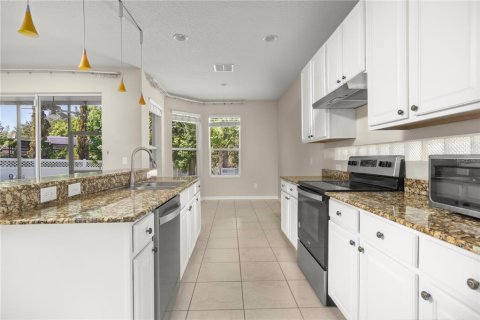 Villa ou maison à louer à Orlando, Floride: 5 chambres, 259.66 m2 № 1855876 - photo 10