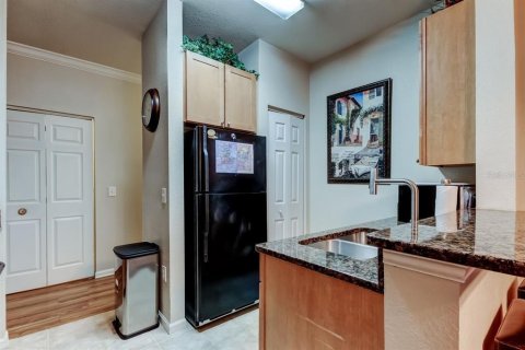 Condo in Palm Harbor, Florida, 2 bedrooms № 2144090 - photo 14