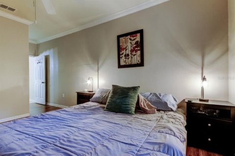 Condo in Palm Harbor, Florida, 2 bedrooms № 2144090 - photo 19