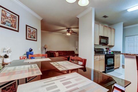 Condo in Palm Harbor, Florida, 2 bedrooms № 2144090 - photo 12