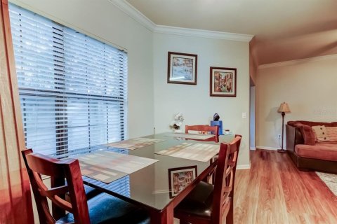 Condo in Palm Harbor, Florida, 2 bedrooms № 2144090 - photo 10