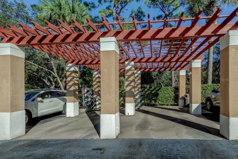 Condo in Palm Harbor, Florida, 2 bedrooms № 2144090 - photo 26