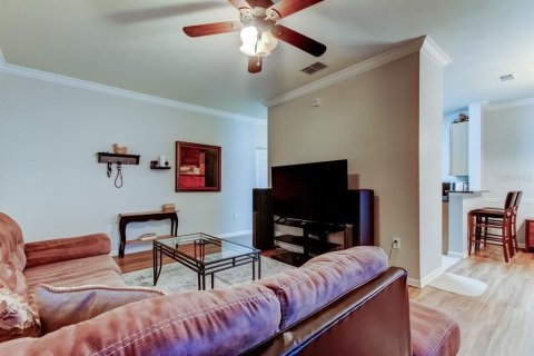 Condo in Palm Harbor, Florida, 2 bedrooms № 2144090 - photo 5