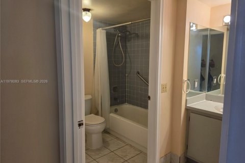 Снять в аренду кондоминиум в Майами, Флорида 1 спальня, 75.53м2, № 2045556 - фото 27