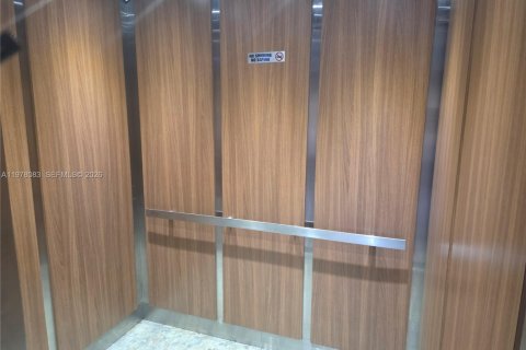 Снять в аренду кондоминиум в Майами, Флорида 1 спальня, 75.53м2, № 2045556 - фото 29