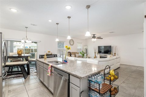 Casa en venta en Fruitland Park, Florida, 4 dormitorios, 175.21 m2 № 1843113 - foto 16