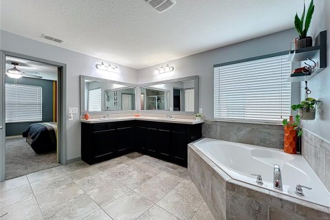 Villa ou maison à vendre à Orlando, Floride: 5 chambres, 276.11 m2 № 1796508 - photo 16