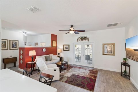 House in Leesburg, Florida 4 bedrooms, 191.1 sq.m. № 2117777 - photo 7