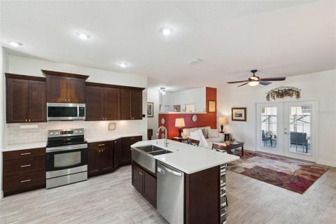 House in Leesburg, Florida 4 bedrooms, 191.1 sq.m. № 2117777 - photo 16