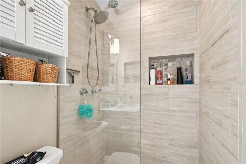 Touwnhouse à vendre à Clearwater, Floride: 3 chambres, 117.06 m2 № 2414977 - photo 12