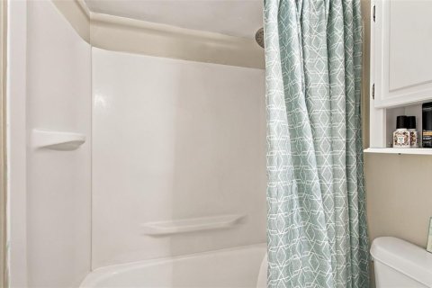 Touwnhouse à vendre à Clearwater, Floride: 3 chambres, 117.06 m2 № 2414977 - photo 7