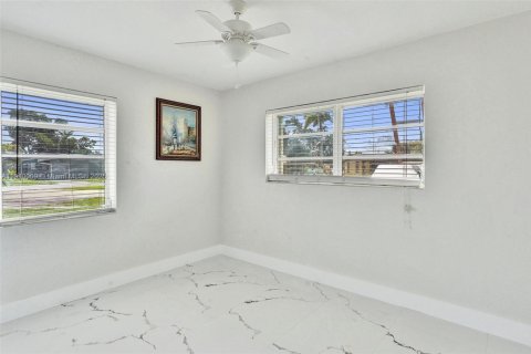 Villa ou maison à vendre à Fort Lauderdale, Floride: 4 chambres, 140.47 m2 № 1965621 - photo 21