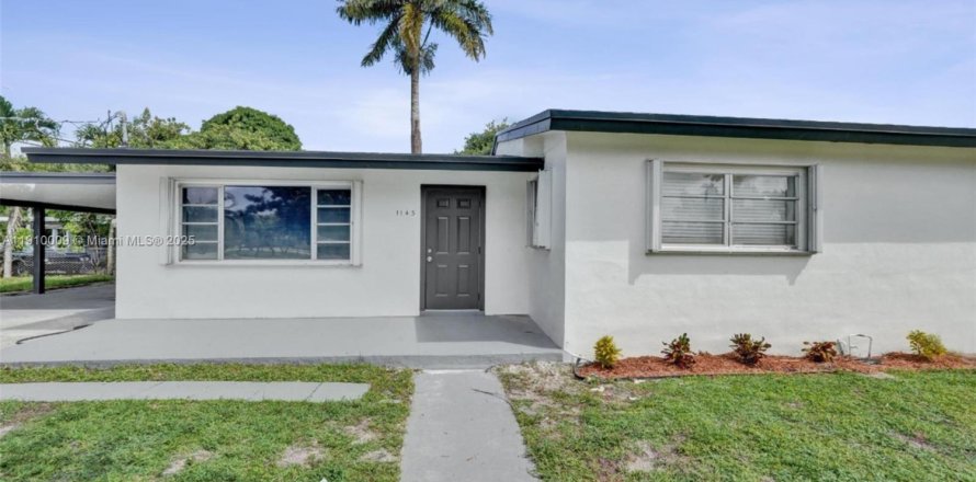 Villa ou maison à Fort Lauderdale, Floride 4 chambres, 140.47 m2 № 1965621